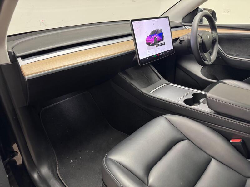 Tesla Model Y view 7