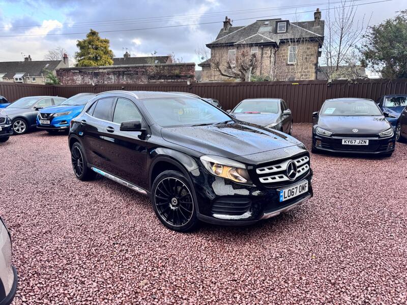 Mercedes-Benz Mercedes-Benz GLA main image