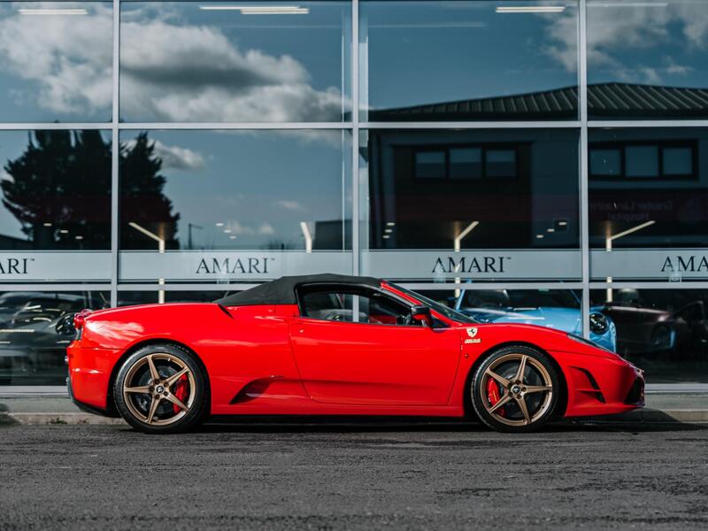 Ferrari Scuderia Spider view 2