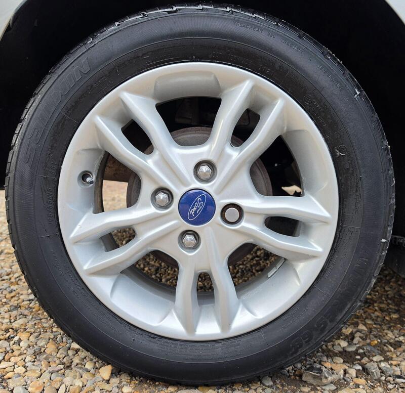 Ford Fiesta 1.25 Zetec Euro 6 5dr thumbnail 16