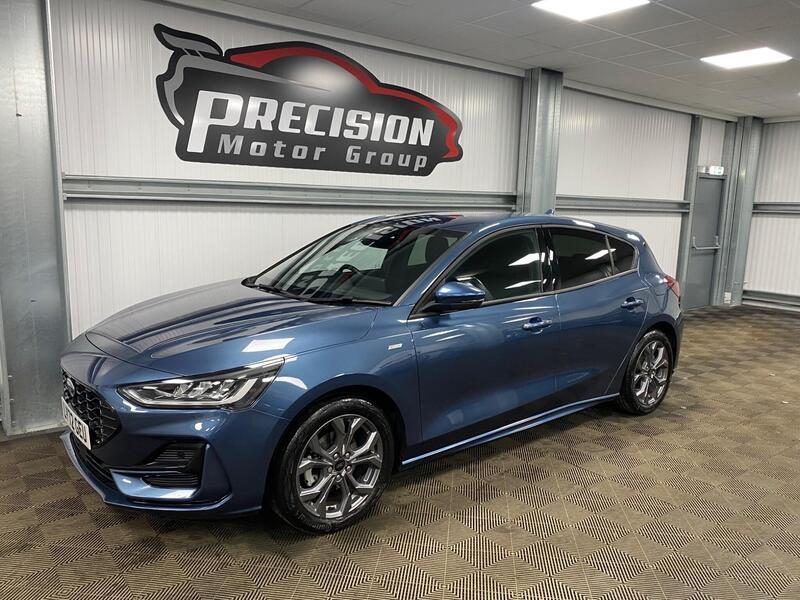 Ford Focus view 5