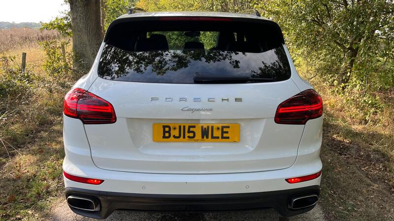 2015 Porsche Cayenne — photo 10