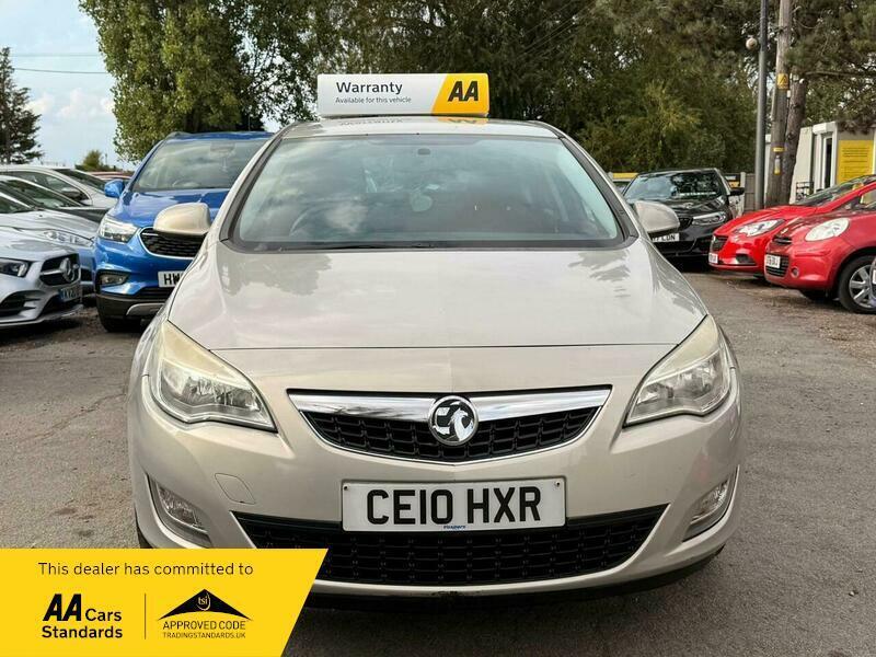 2010 Vauxhall Astra 1.6 16v Exclusiv Auto Euro 5 5dr photo 5