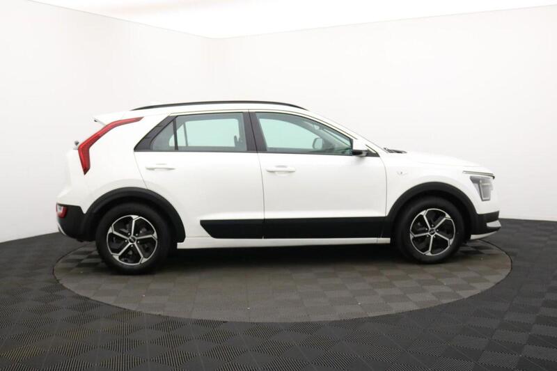 Kia Niro view 2