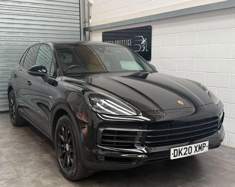Porsche Cayenne main image