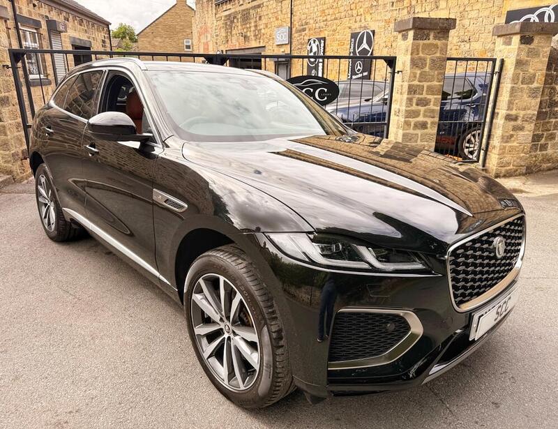 Jaguar F-Pace view 6
