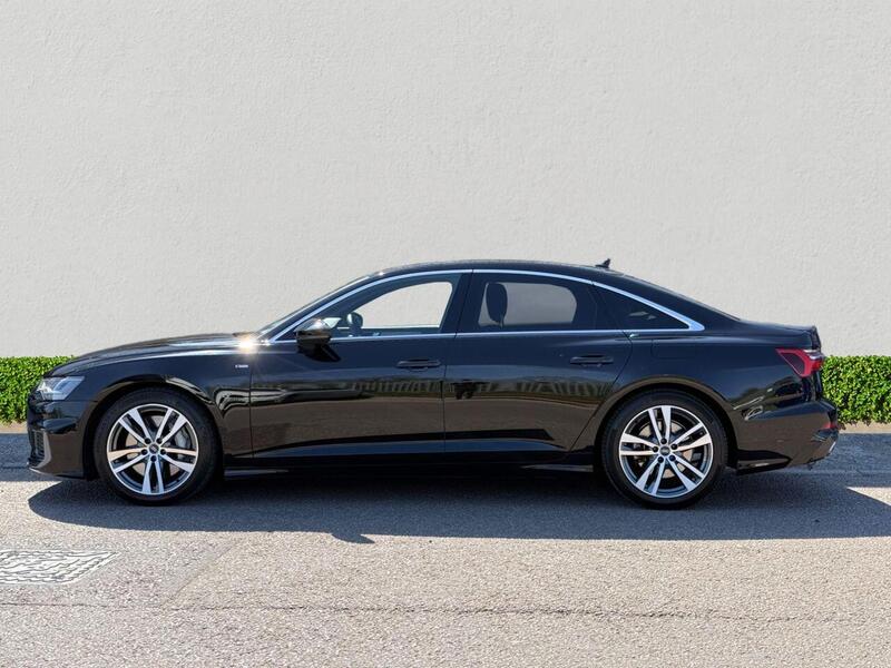 Audi A6 Saloon view 4