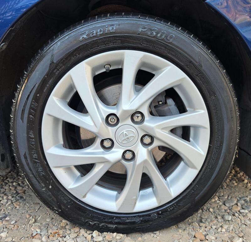 Toyota Auris 1.8 VVT-h Icon Tech CVT Euro 6 (s/s) 5dr thumbnail 14