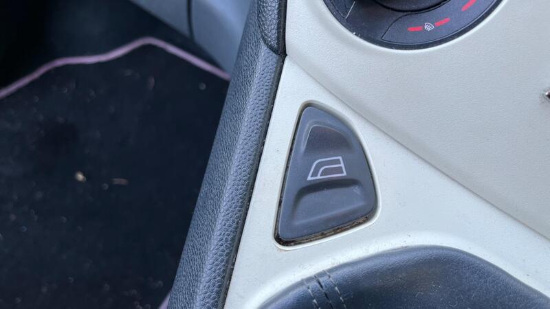 2013 Ford Ka — photo 30
