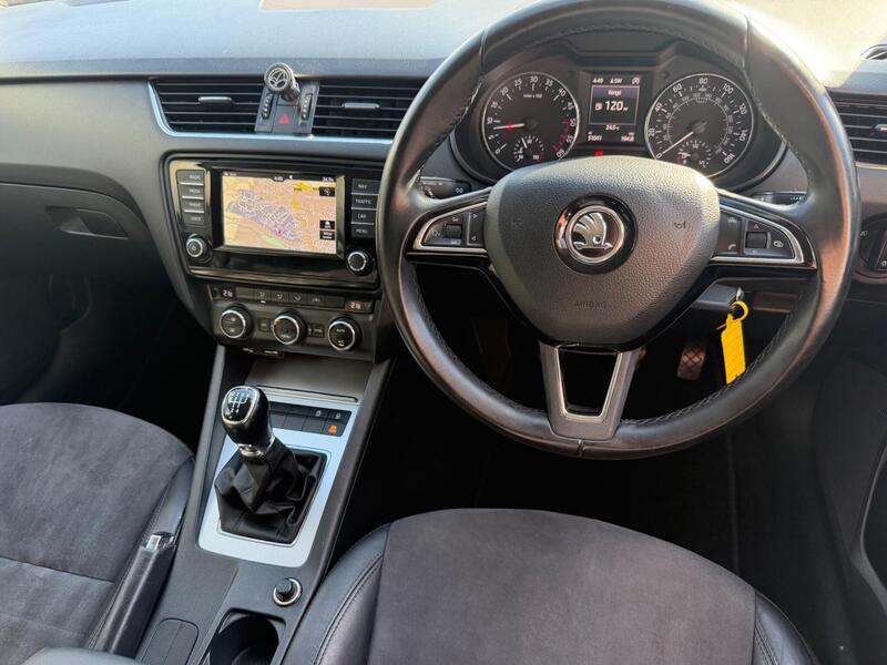 Skoda Octavia view 2
