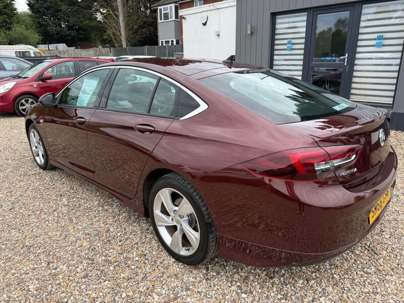 Vauxhall Insignia view 5