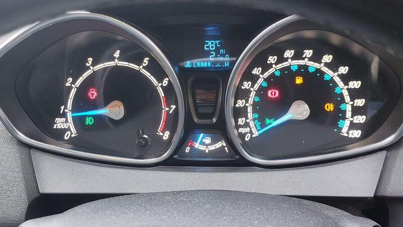 2012 Ford Fiesta — photo 35