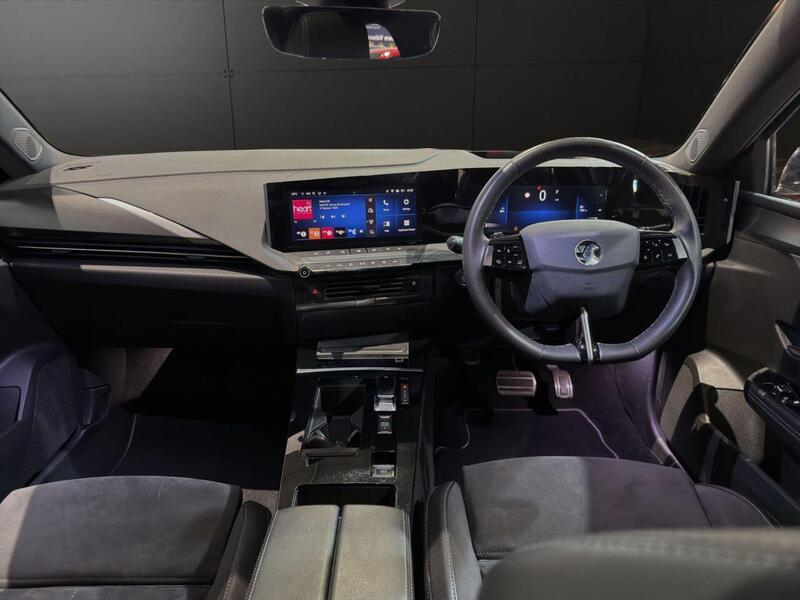 Vauxhall Astra view 7