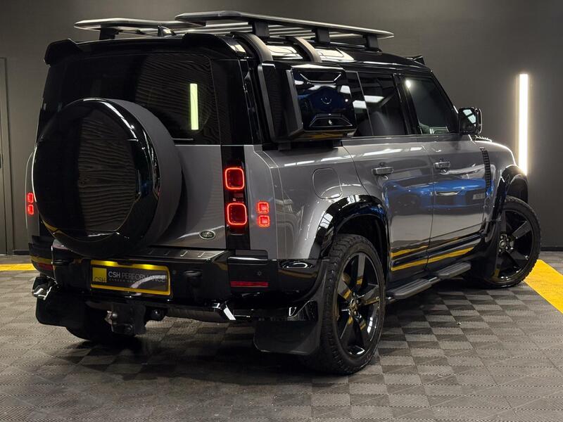 Land Rover Defender view 6