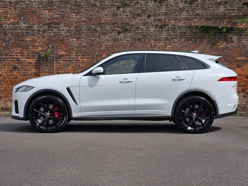Jaguar F-Pace view 2