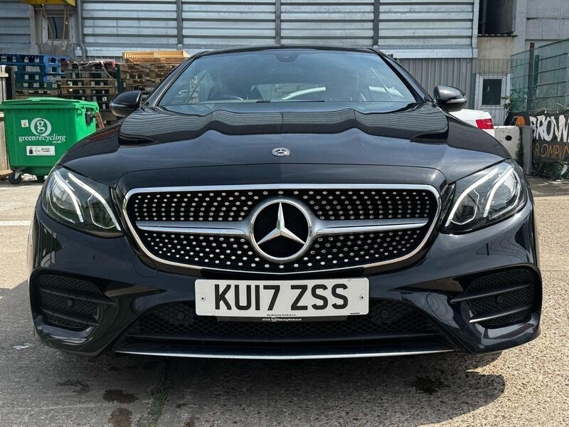 Mercedes-Benz E Class view 3