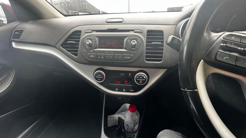 2015 Kia Picanto — photo 9