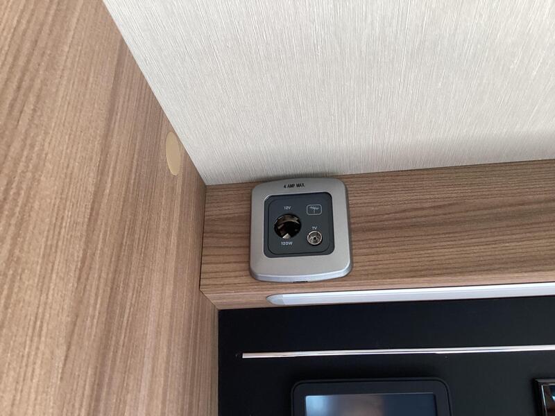 Auto-Trail Imala 730 — image 36