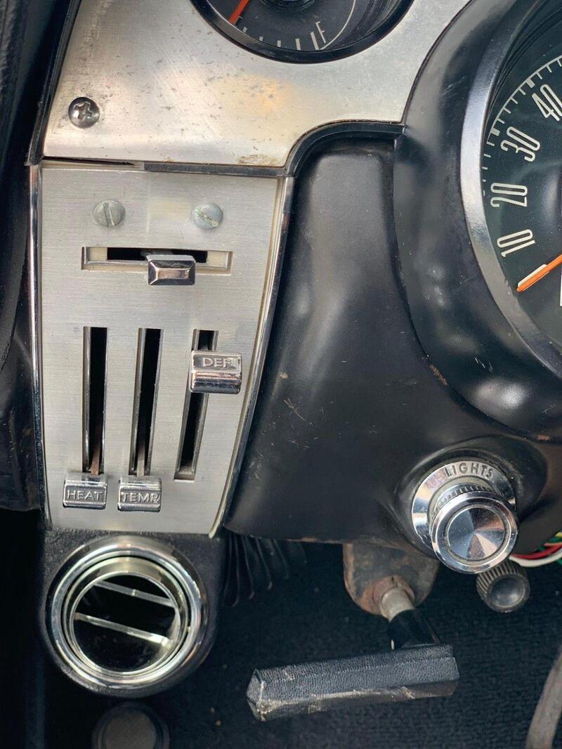 Ford Mustang view 31