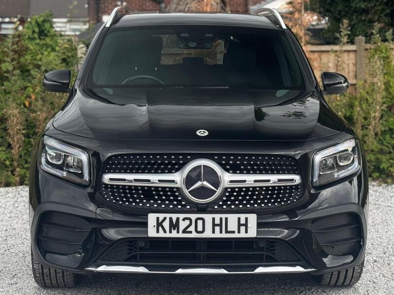 Mercedes-Benz Mercedes-Benz GLB view 4