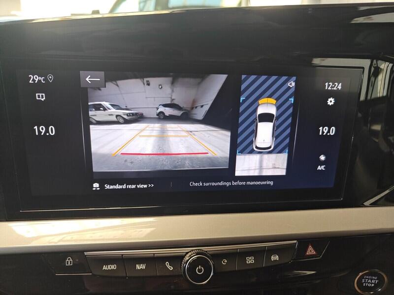 Vauxhall Mokka Electric view 6