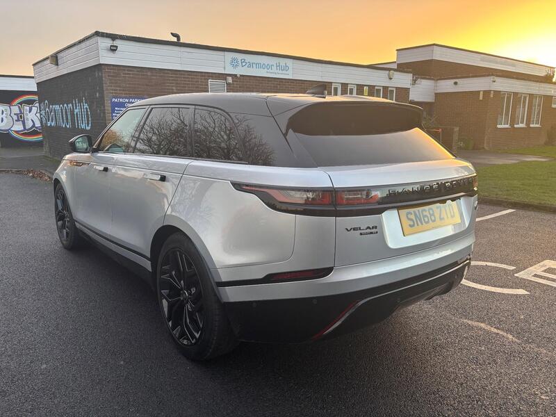 Land Rover Range Rover Velar view 5
