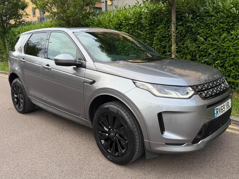 Land Rover Discovery Sport view 5