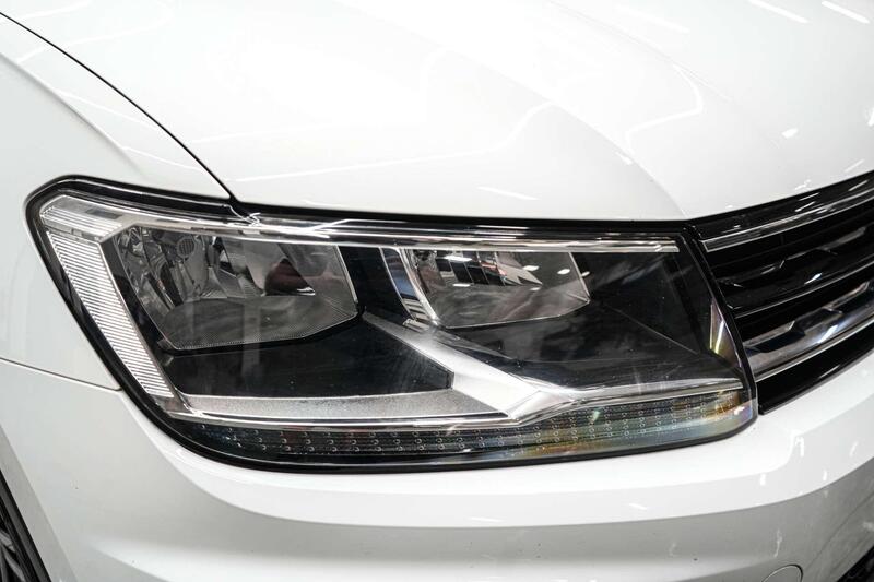 Volkswagen Tiguan view 6
