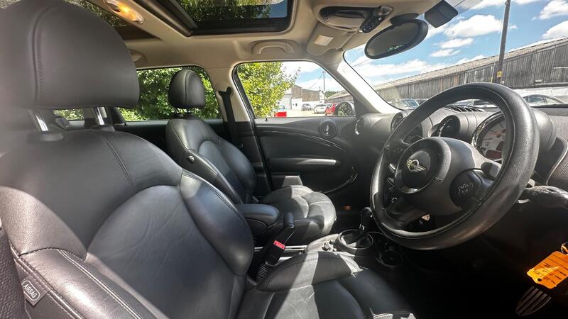 2013 MINI Countryman — photo 11