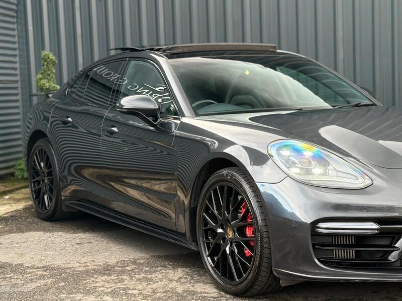 Porsche Panamera view 13