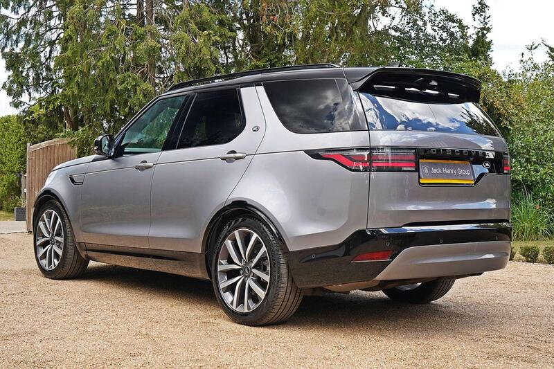 Land Rover Discovery 3 view 3