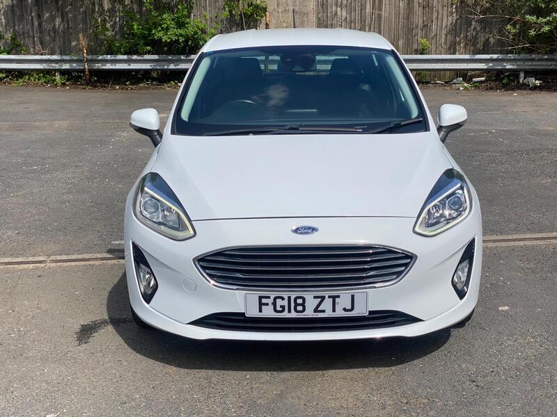 Ford Fiesta view 3
