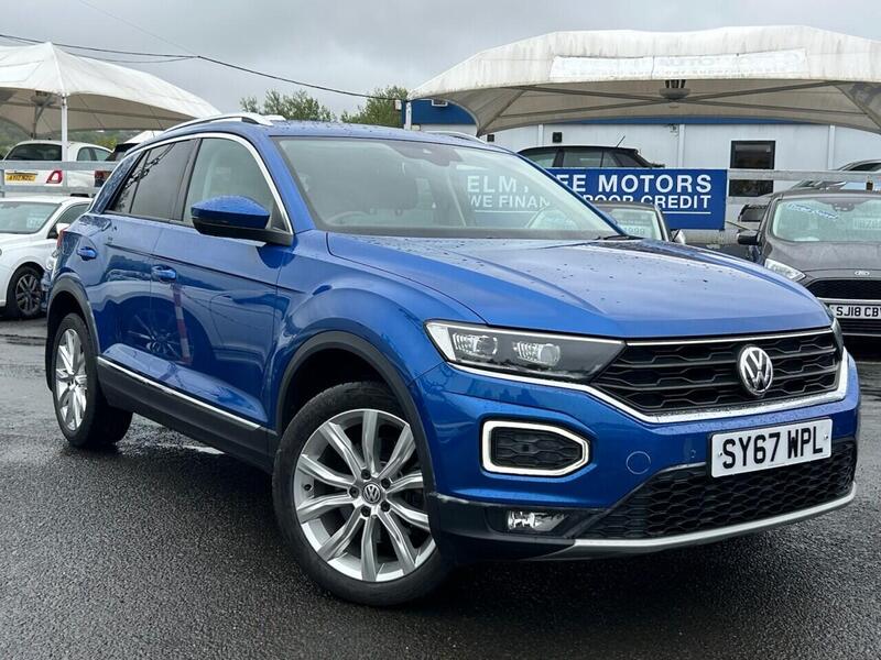 Volkswagen T-Roc view 4