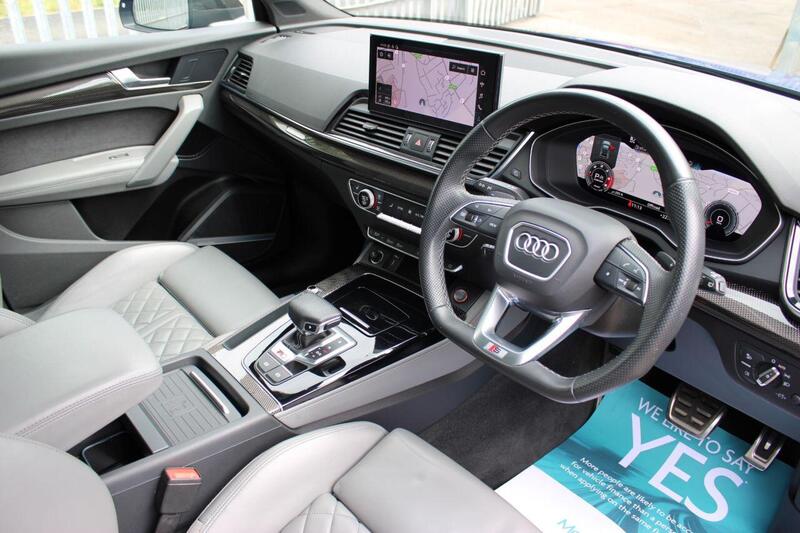 Audi Audi SQ5 view 2