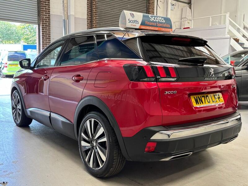 Peugeot 3008 view 7