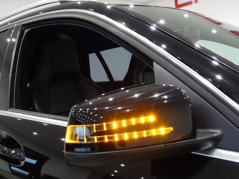 Mercedes-Benz C-Class view 37