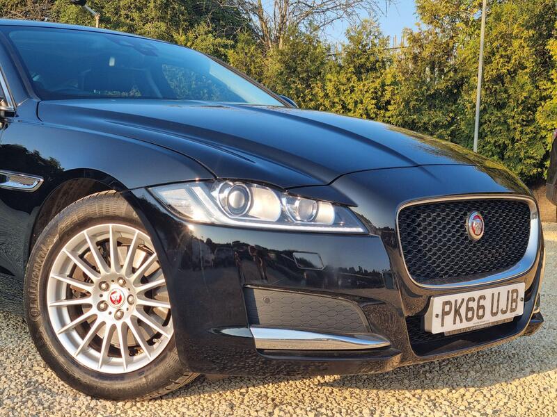 Jaguar XF view 2