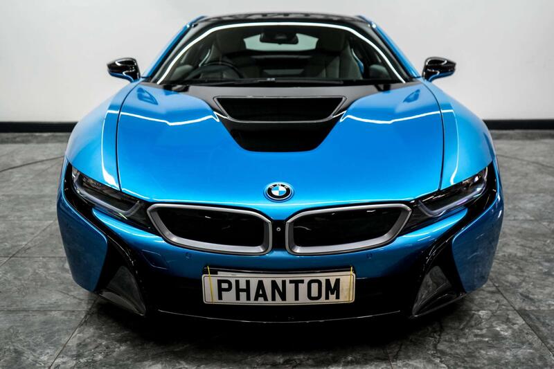 BMW I8 view 5