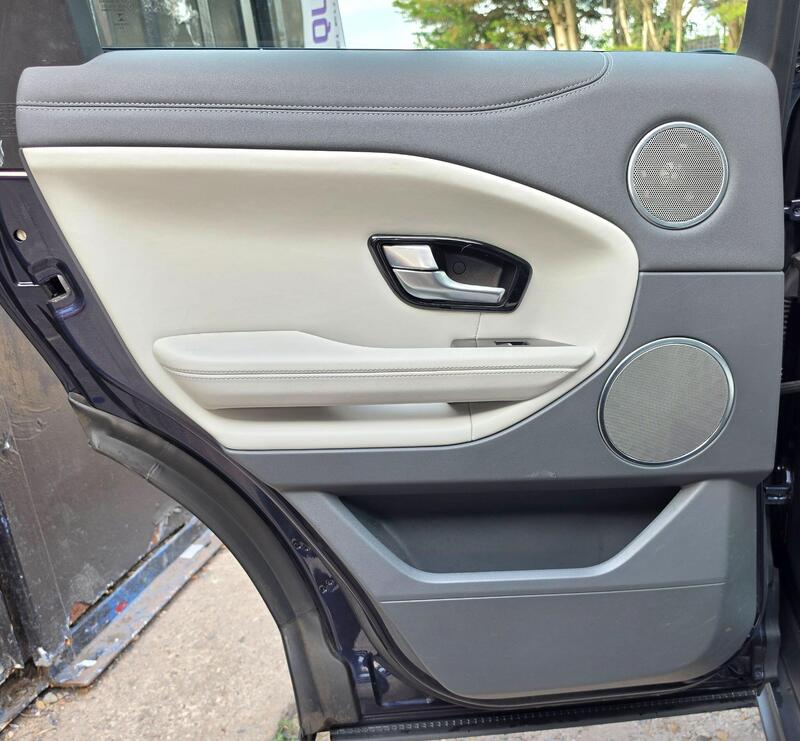 Land Rover Range Rover Evoque 2.0 Si4 HSE Dynamic Auto 4WD Euro 6 (s/s) 5dr thumbnail 21