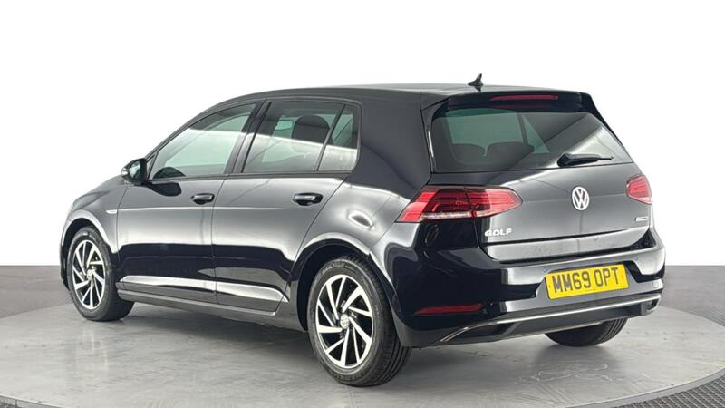 Volkswagen Golf view 6