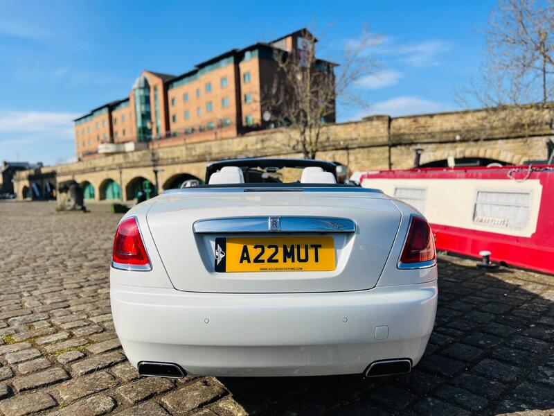 Rolls-Royce Dawn view 28