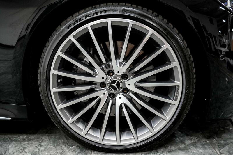 Mercedes-Benz S-Class view 7