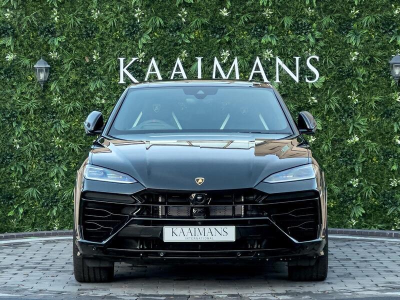 Lamborghini Urus view 2