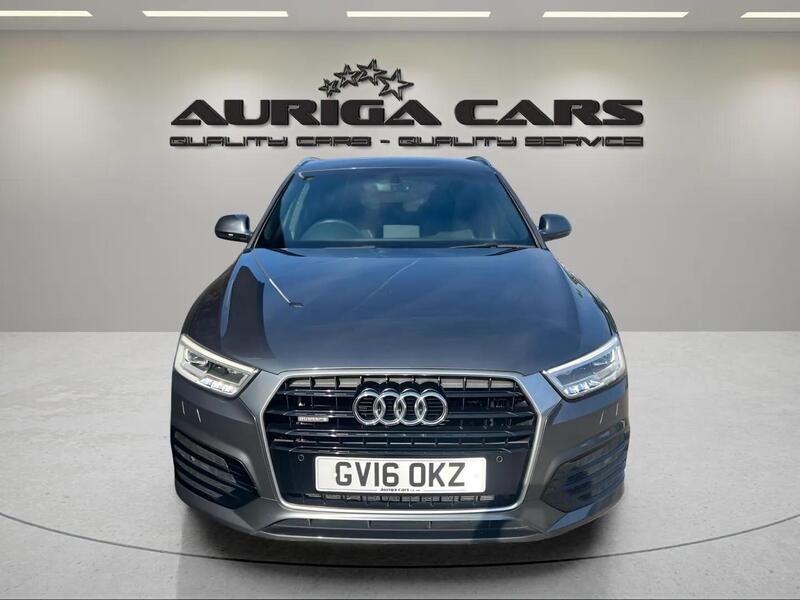 Audi Audi Q3 view 3