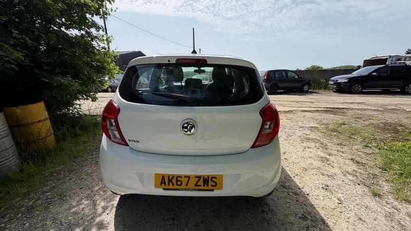 2017 Vauxhall Viva — photo 6