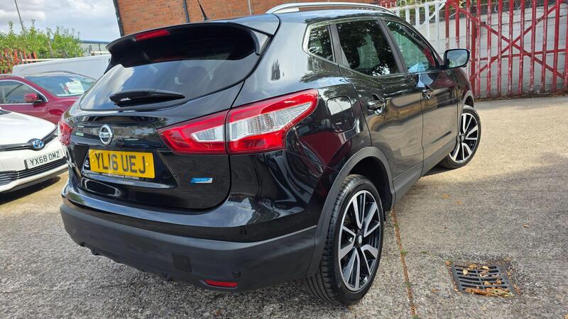 Nissan Qashqai view 3