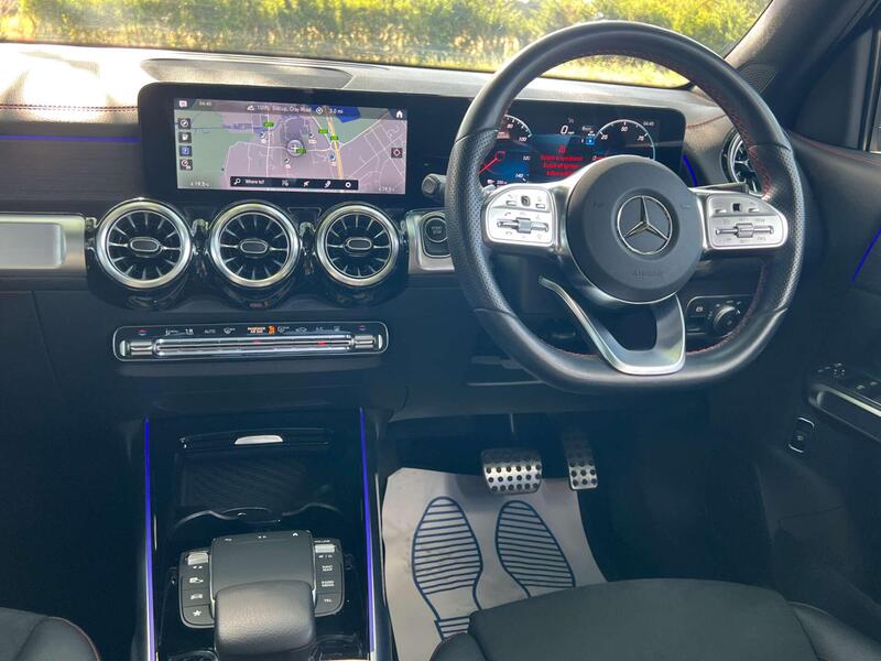 Mercedes-Benz Eqb view 3