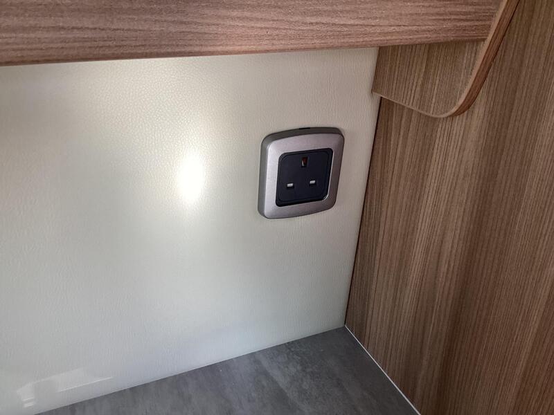 Auto-Trail V-Line 635 Sport — image 31