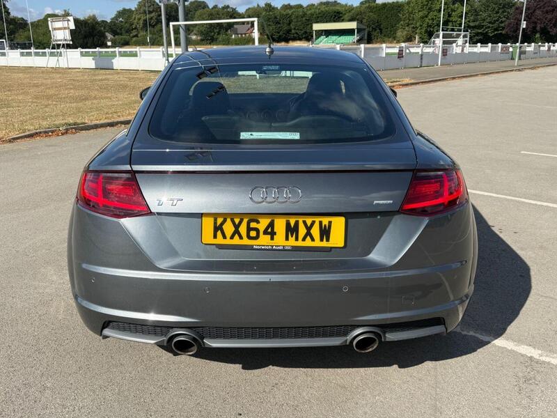 Audi TT view 7