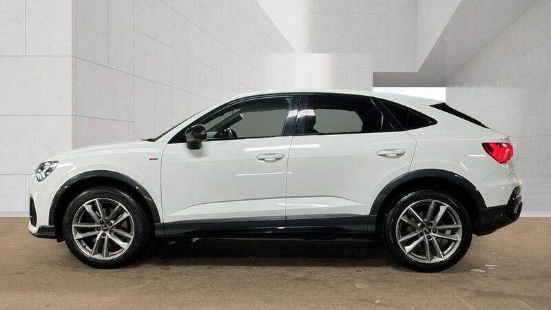 Audi Audi Q3 view 3